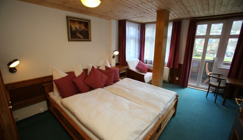 Hotel Jelínek Špindlerův Mlýn - Dvoupokojový apartmán s terasou a samostatnými WC